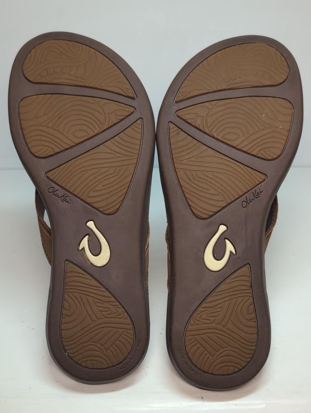 Olukai Aukai beach flip flop brown leather sandal women's size 7 EU 37 - Picture 8 of 14